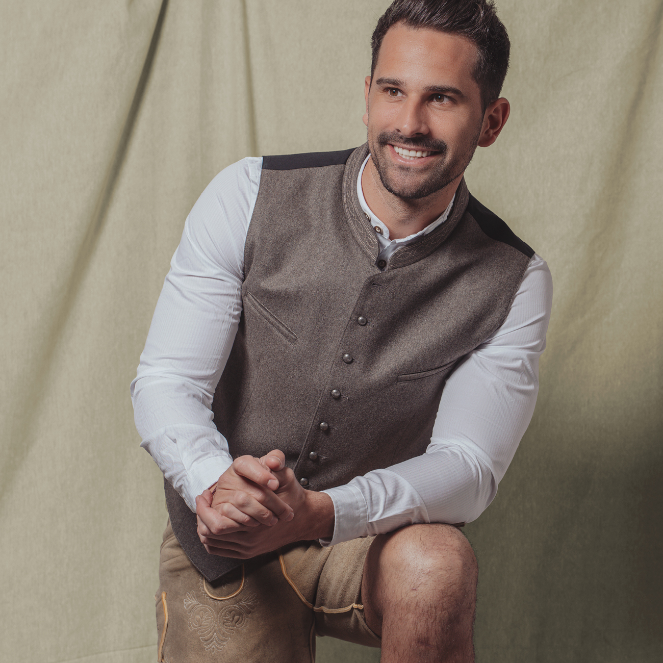 Westen Kategorie quadratisch 1300px Hubermode & Tracht