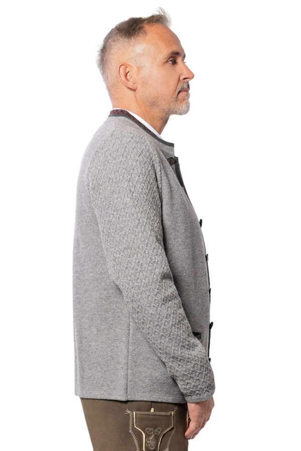 09a32a40 0c77 4b8b bbe6 f0037e0da7bf.jpeg